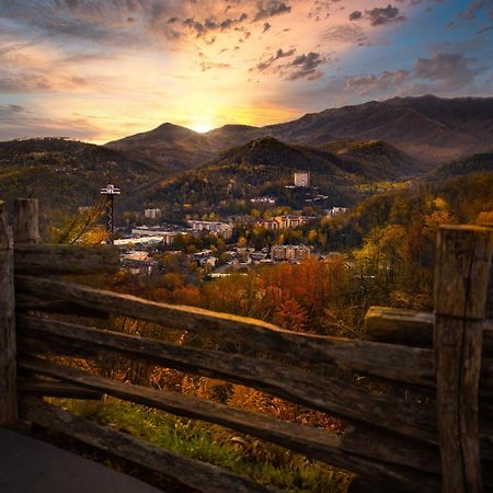 Highland Dream, Hot Tub, 1089 Free Tickets Each Paid Day, Dollywood And More Sevierville Kültér fotó