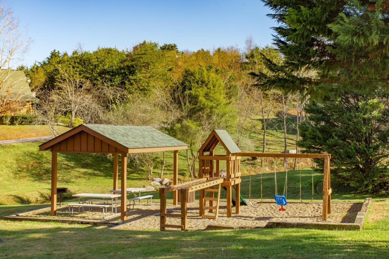 Highland Dream, Hot Tub, 1089 Free Tickets Each Paid Day, Dollywood And More Sevierville Kültér fotó