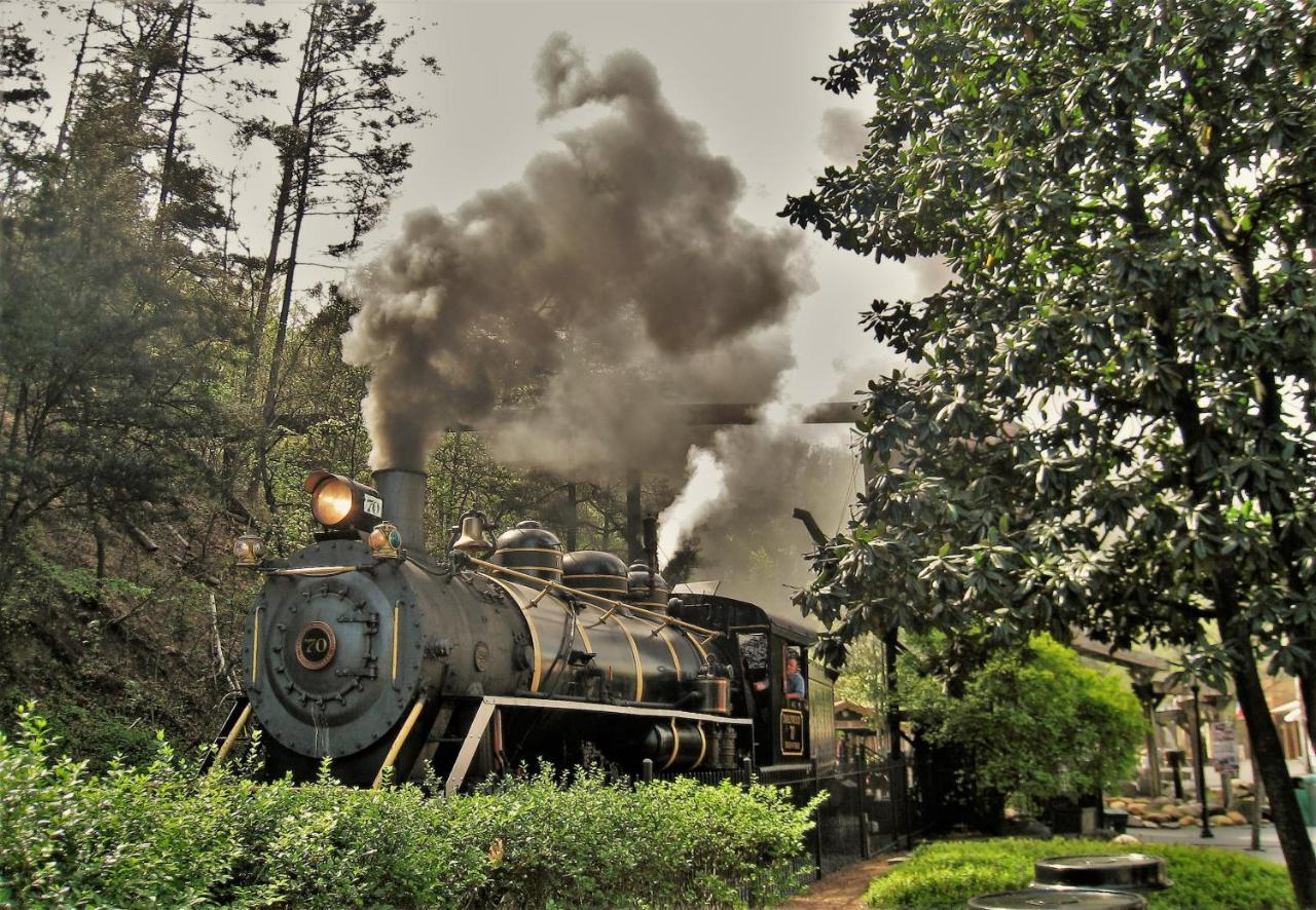 Highland Dream, Hot Tub, 1089 Free Tickets Each Paid Day, Dollywood And More Sevierville Kültér fotó